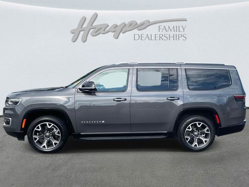 Used 2024 Jeep Wagoneer Series III image 35