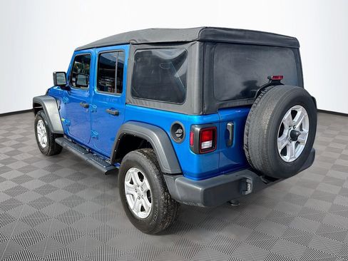 Used 2022 Jeep Wrangler Unlimited Sport AWD/4WD image 8