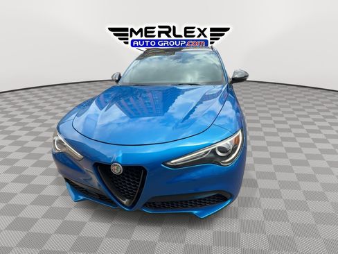 Used 2023 Alfa Romeo Stelvio Estrema AWD/4WD image 3