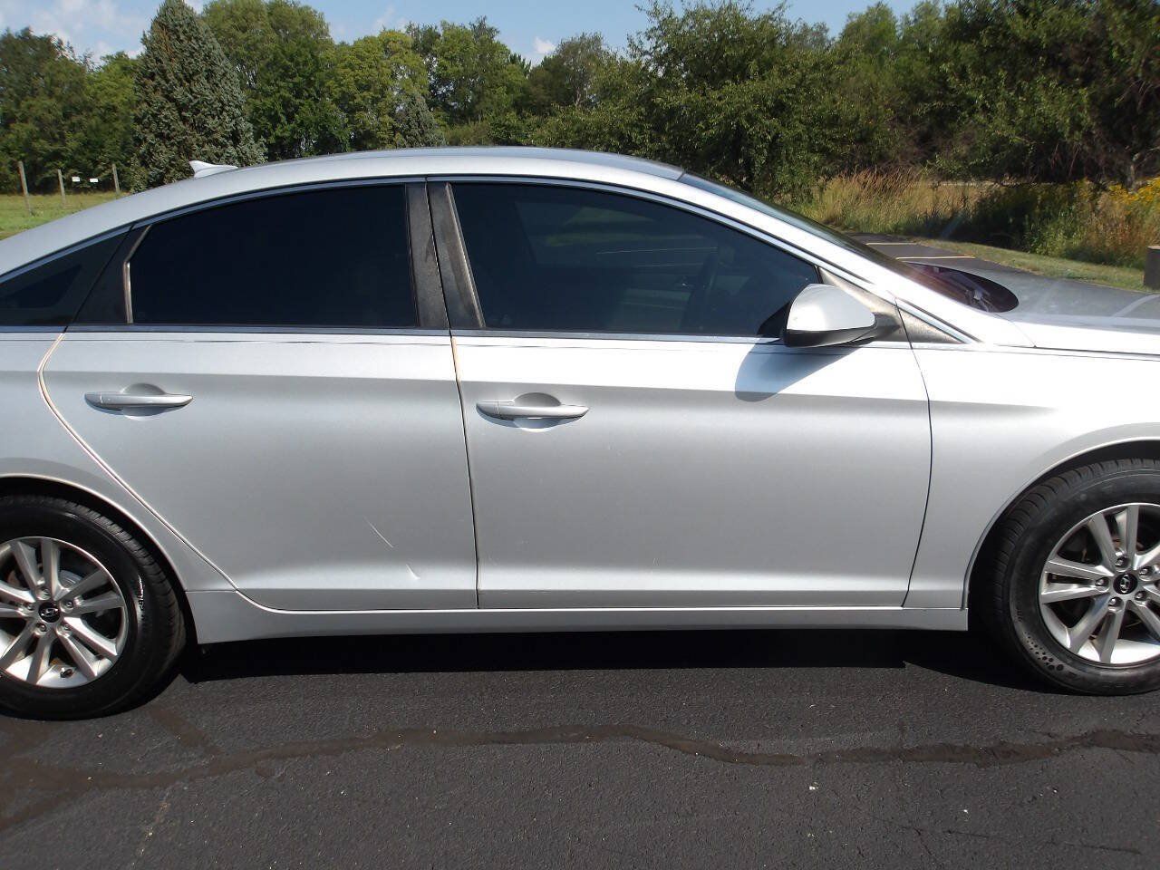Used 2015 Hyundai Sonata SE w/ Option Group 02 FWD image 34