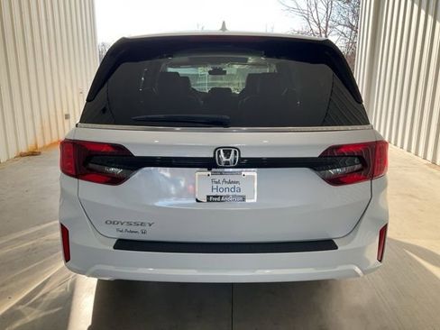 New 2026 Honda Odyssey EX-L image 24