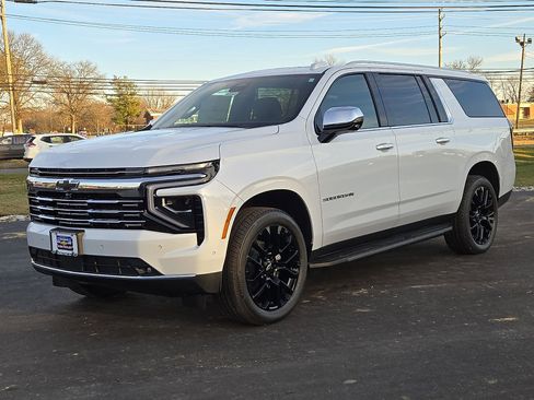 New 2026 Chevrolet Suburban Premier w/ Sun And Tow Package image 10