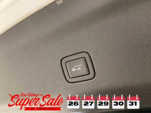 Used 2021 Chevrolet Tahoe Premier image 12