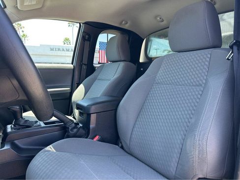Used 2022 Toyota Tacoma SR RWD image 7