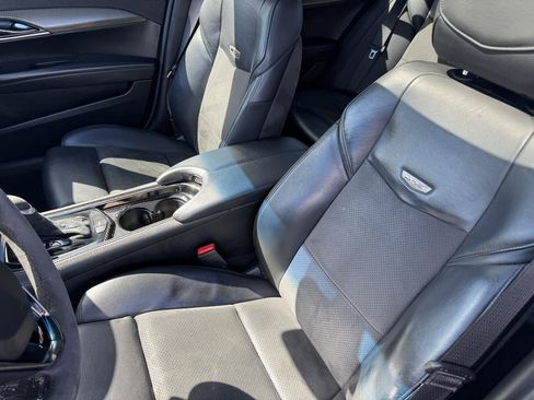 Used 2017 Cadillac ATS V w/ Luxury Package RWD image 12