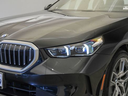 Used 2026 BMW 530i w/ Convenience Package RWD image 8