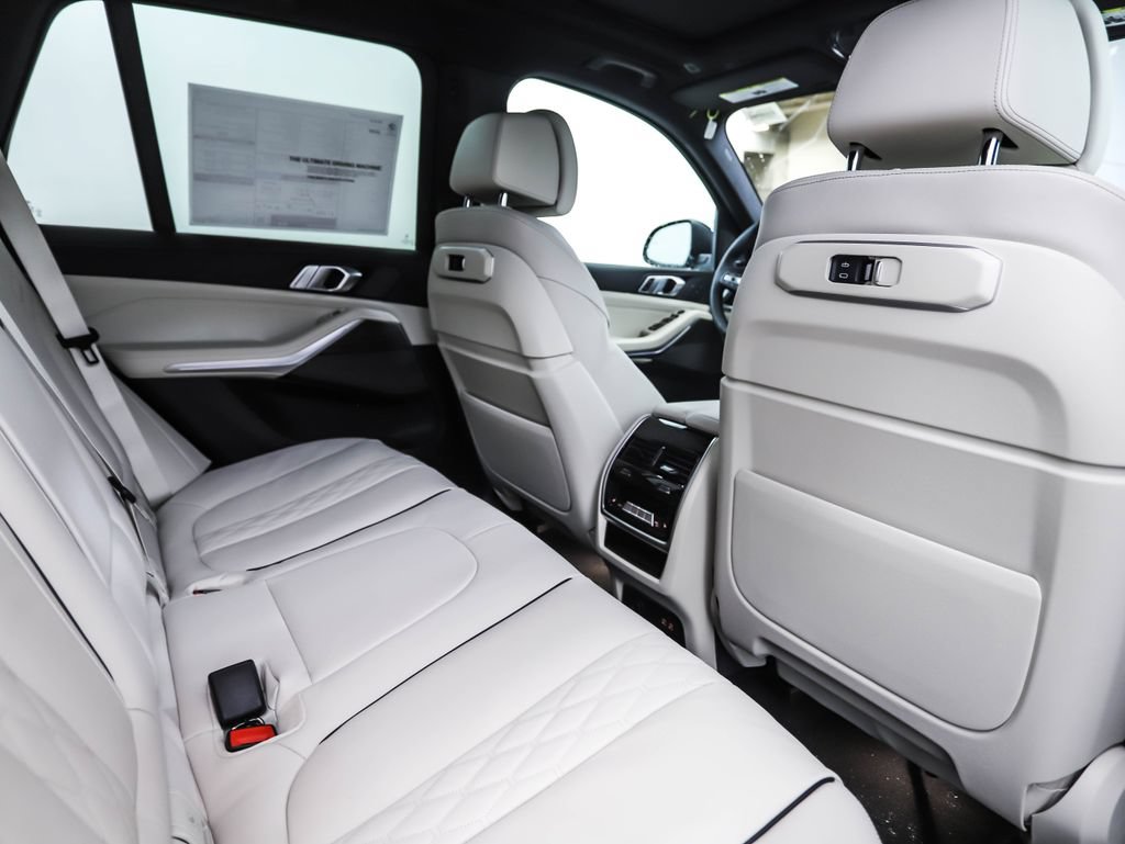 Used 2026 BMW X5 xDrive50e w/ Climate Comfort Package AWD/4WD image 25