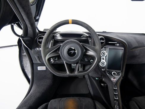 Used 2021 McLaren 765LT RWD image 13
