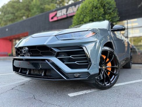 Used 2022 Lamborghini Urus AWD/4WD image 2