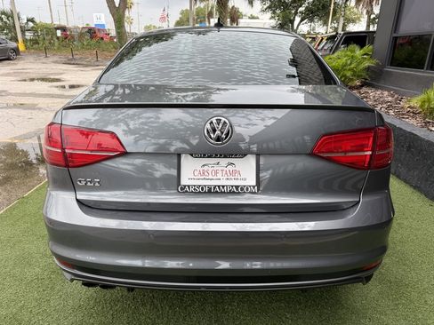 Used 2018 Volkswagen Jetta GLI FWD image 5