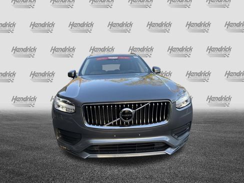 Used 2020 Volvo XC90 T6 Momentum image 3