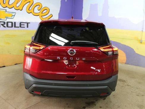 Used 2021 Nissan Rogue S AWD/4WD image 7