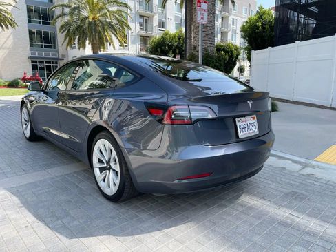 Used 2023 Tesla Model 3 Standard Range RWD image 4