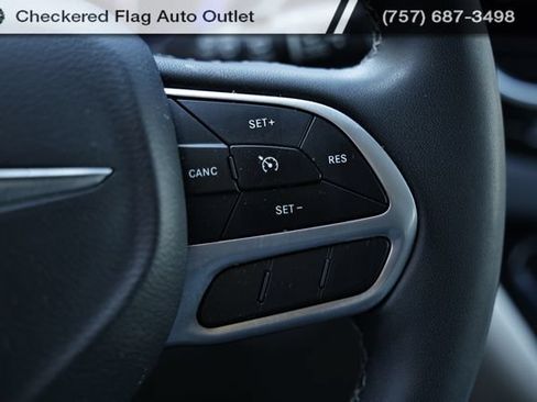 Used 2022 Chrysler Voyager LX FWD image 34