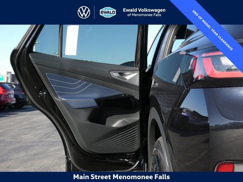 New 2025 Volkswagen ID.4 Pro S image 34