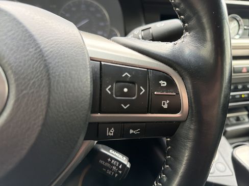 Used 2017 Lexus ES 300h w/ Luxury Package FWD image 20