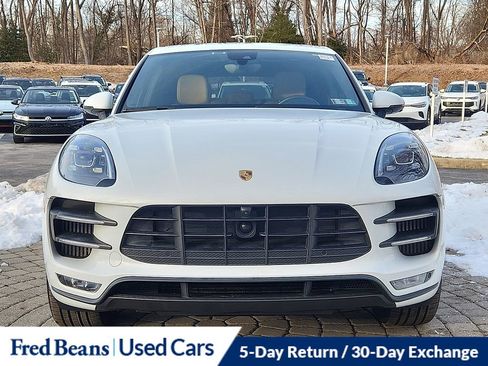 Used 2018 Porsche Macan Turbo image 2
