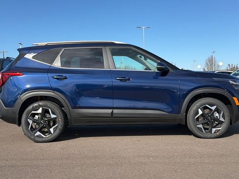 New 2026 Kia Seltos EX image 4