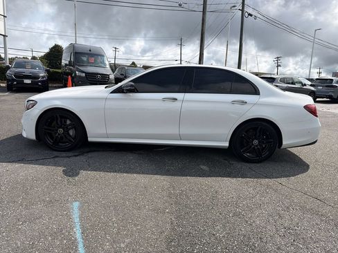 Used 2019 Mercedes-Benz E 300 4MATIC image 11