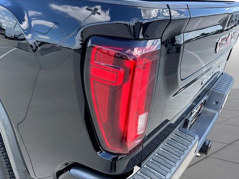 Used 2021 GMC Sierra 2500 Denali w/ Denali Ultimate Package AWD/4WD image 25