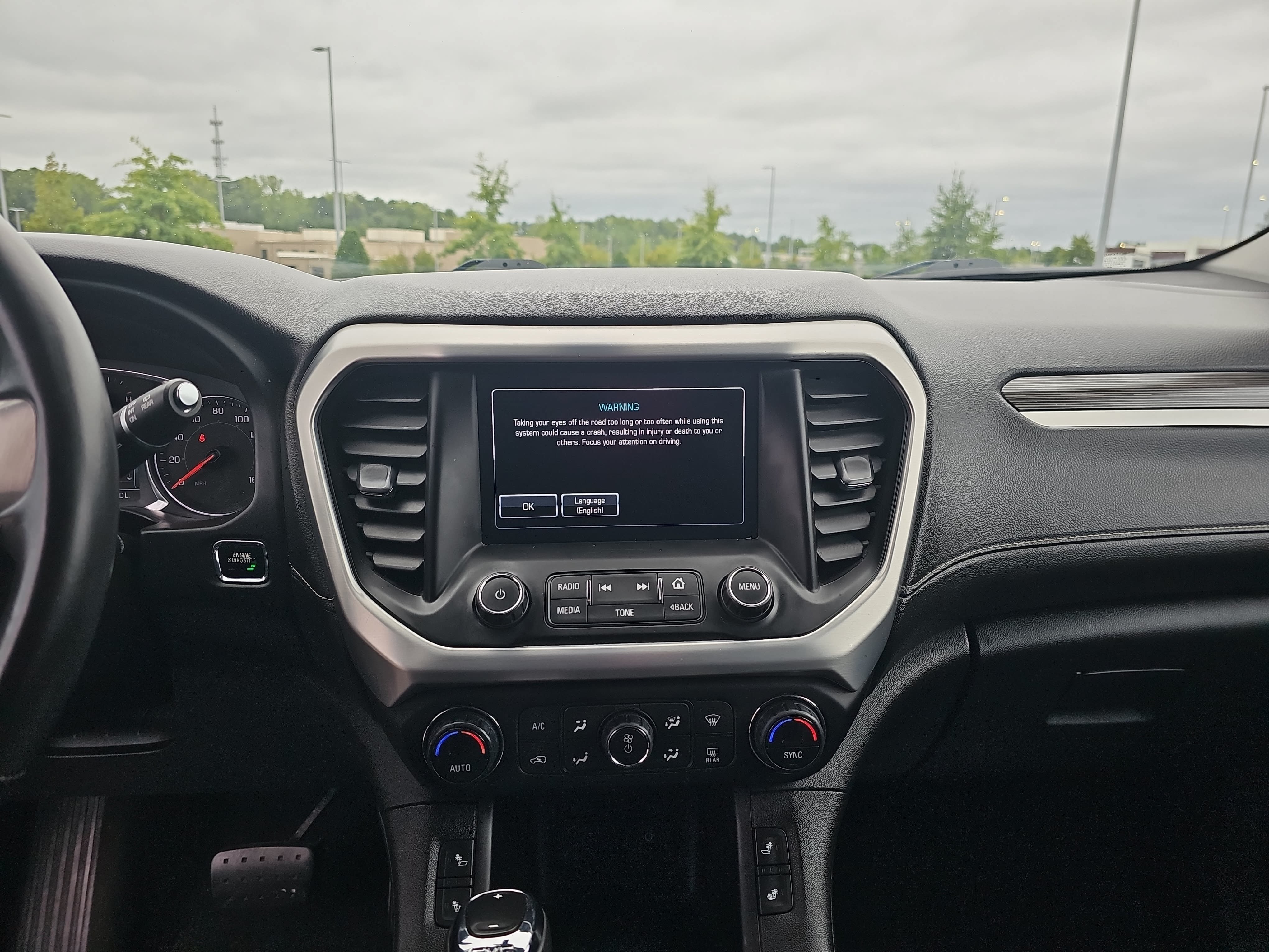 Used 2018 GMC Acadia SLT FWD image 21