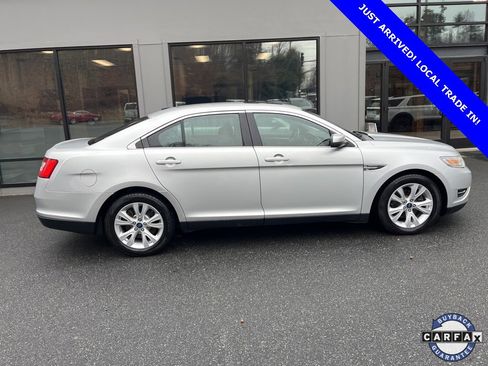 Used 2012 Ford Taurus SEL image 18