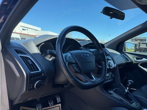 Used 2016 Ford Focus ST w/ Equipment Group 401A image 14