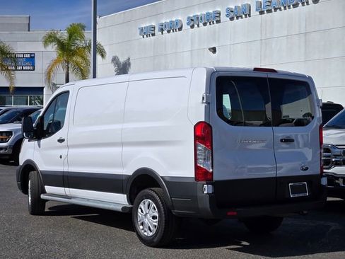 Used 2024 Ford Transit 250 Low Roof w/ Exterior Upgrade Package RWD image 5