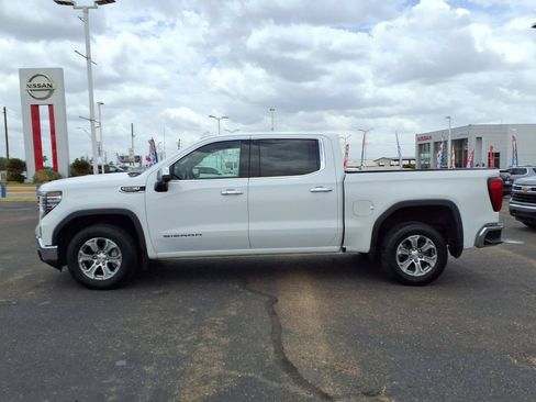 Used 2025 GMC Sierra 1500 SLT RWD image 4
