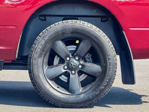 Used 2019 RAM 1500 Express w/ Wheel & Sound Group AWD/4WD image 33