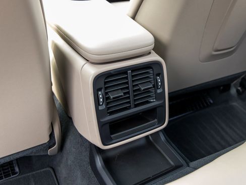 Certified 2023 Porsche Taycan image 40