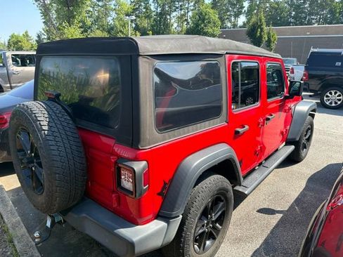 Used 2021 Jeep Wrangler Unlimited Sport AWD/4WD image 4