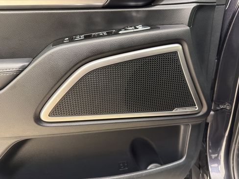 Used 2025 Kia Telluride S FWD image 29