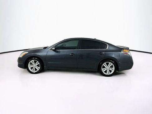 Used 2012 Nissan Altima 3.5 SR w/ Sport Pkg FWD image 4