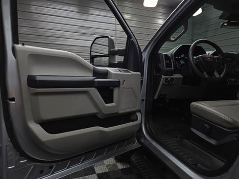 Used 2022 Ford F350 XL w/ Power Equipment Group AWD/4WD image 29