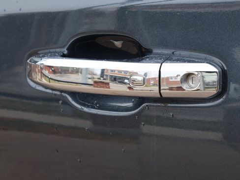 Used 2021 Chevrolet Silverado 1500 LTZ image 29