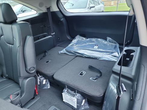 New 2026 Kia Sorento SX image 7