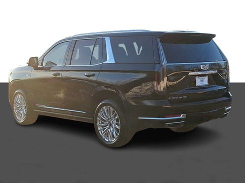 Used 2025 Cadillac Escalade Premium Luxury image 4