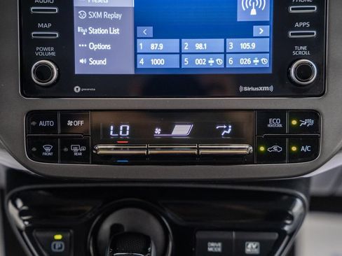 Certified 2021 Toyota Prius FWD image 25