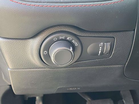 Used 2024 Dodge Durango GT AWD/4WD image 18