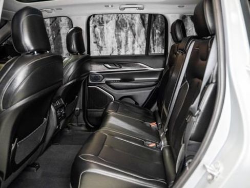 Used 2024 Jeep Grand Cherokee Limited 4xe image 12