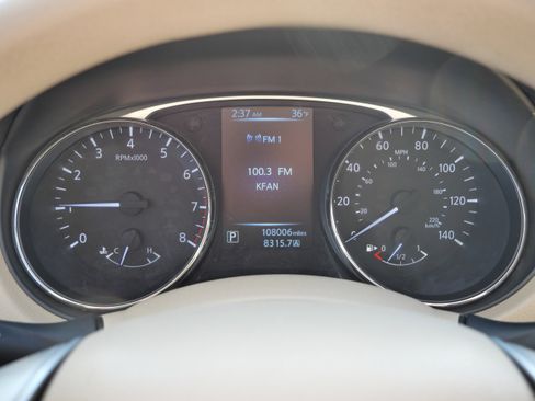 Used 2015 Nissan Rogue S image 22