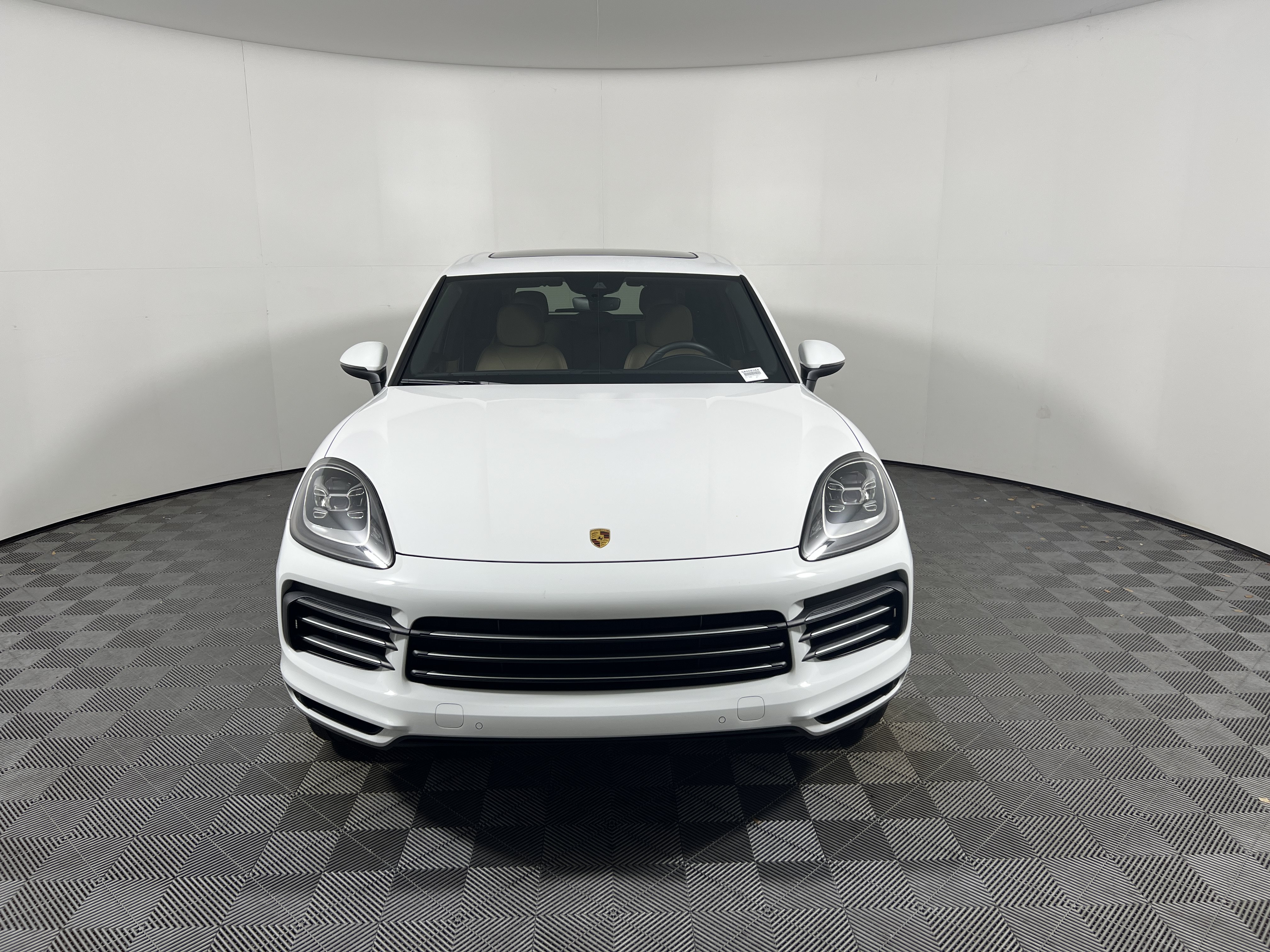 Certified 2023 Porsche Cayenne AWD/4WD image 10