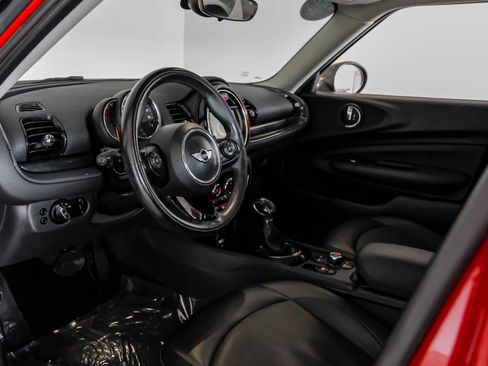 Used 2017 MINI Cooper Clubman ALL4 image 2