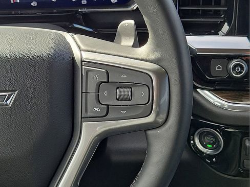 Used 2025 Chevrolet Silverado 1500 LT Trail Boss w/ Convenience Package II image 19