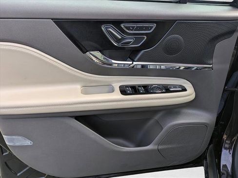 Used 2023 Lincoln Corsair Reserve FWD image 20