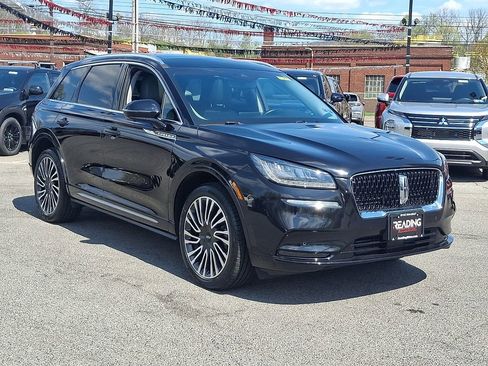 Used 2021 Lincoln Corsair Reserve w/ Equipment Group 201A AWD/4WD image 4