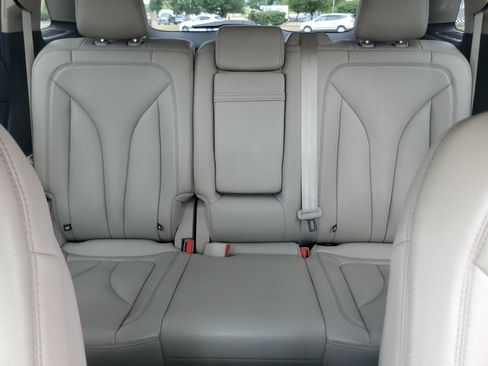 Used 2022 Lincoln Nautilus FWD image 19