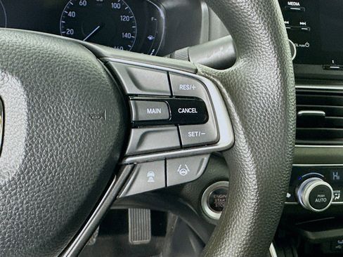 Used 2018 Honda Accord LX image 14
