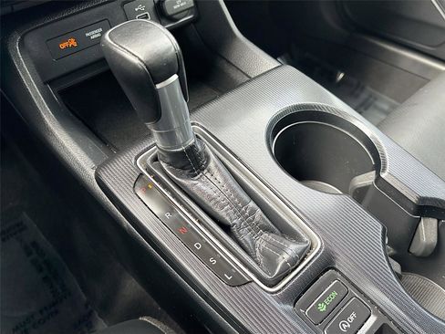 Used 2022 Honda Civic EX-L image 16